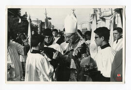 Restos del Cardenal Cagliero. Responso frente a la catedral de Viedma